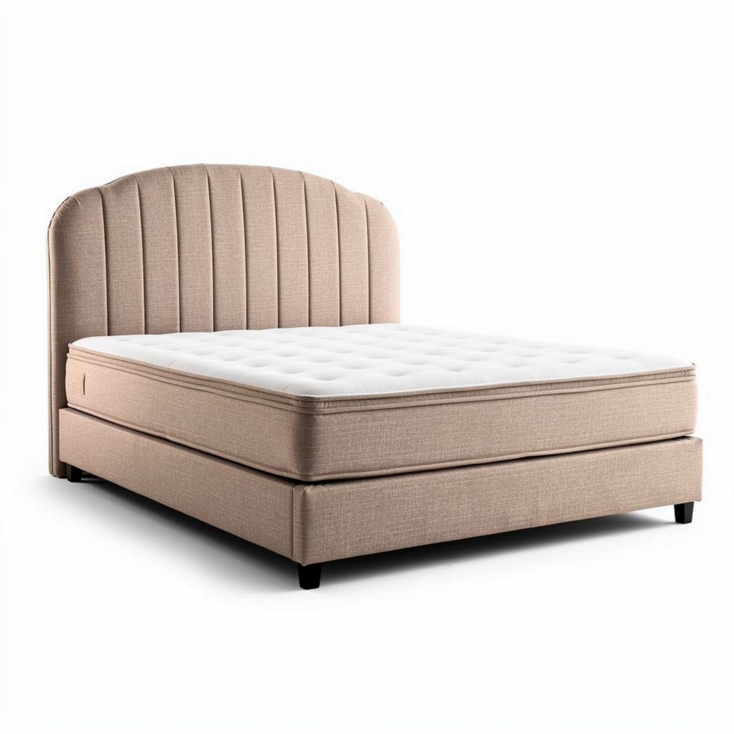 Cama tapizada de tela color beige con colchón de 200 x 160 x 60cm
