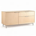 Mueble de almacenamiento de madera en color beige con dimensiones 140 x 45 x 75cm